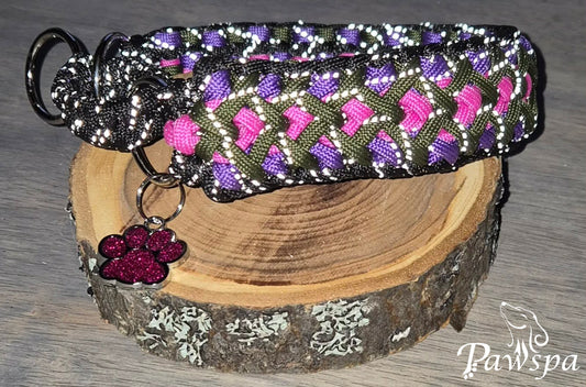 Halsbånd med refleks 29 cm, sort, lilla, rosa og militær-grønn.
